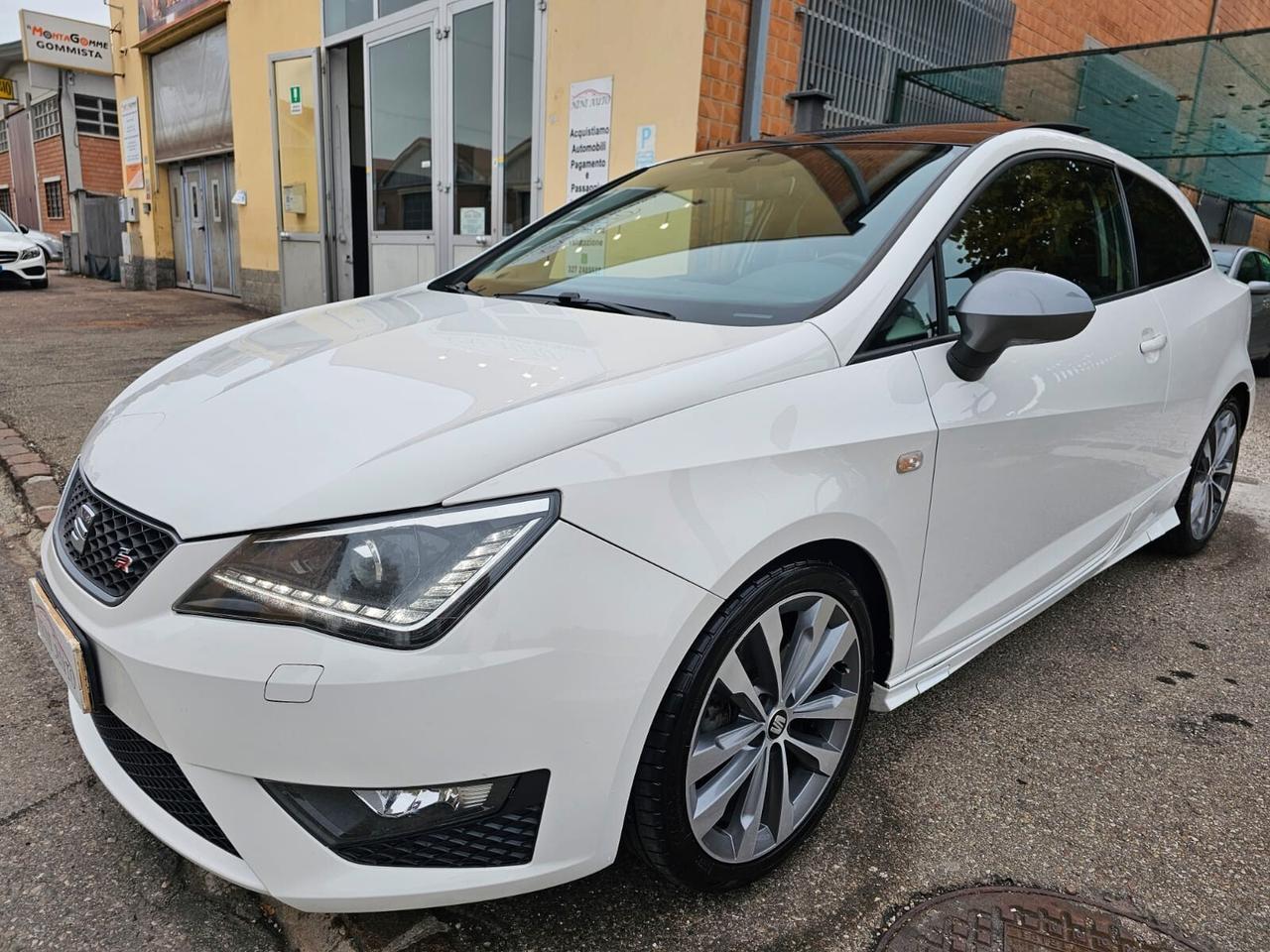 Seat Ibiza 1.4 TDI 105cv FR*Bi-Xeno*Tetto*Pdc*17*Euro6*