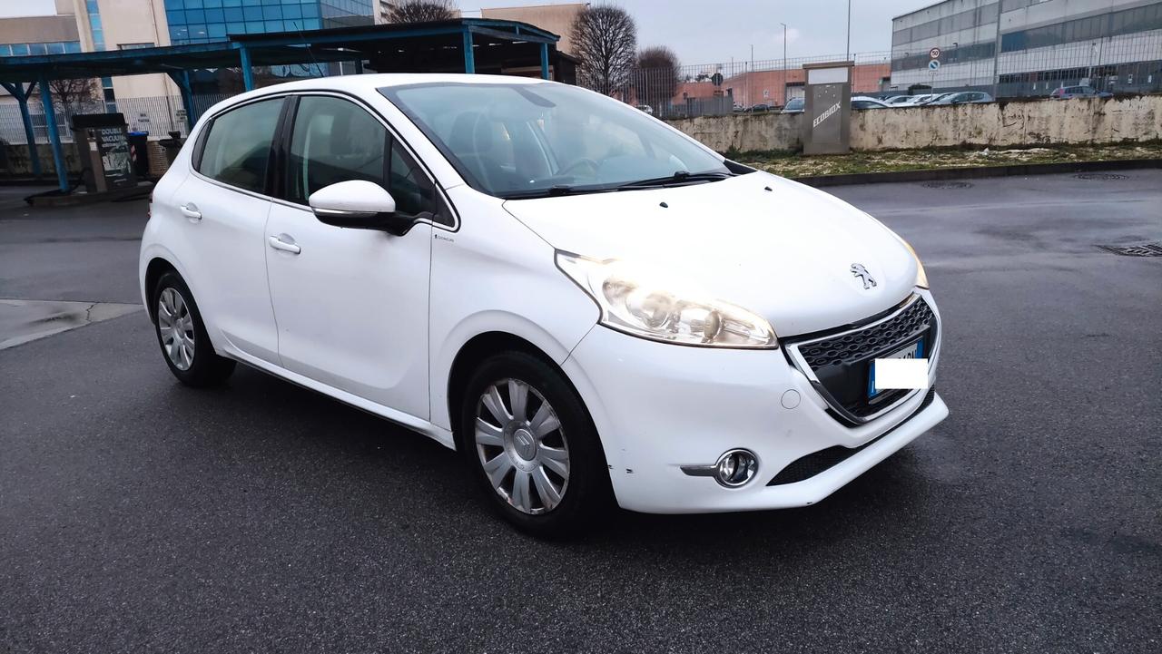 Peugeot 208 1.2 VTi 60KW 82CV 5 porte NEOPATENTATI - 2013