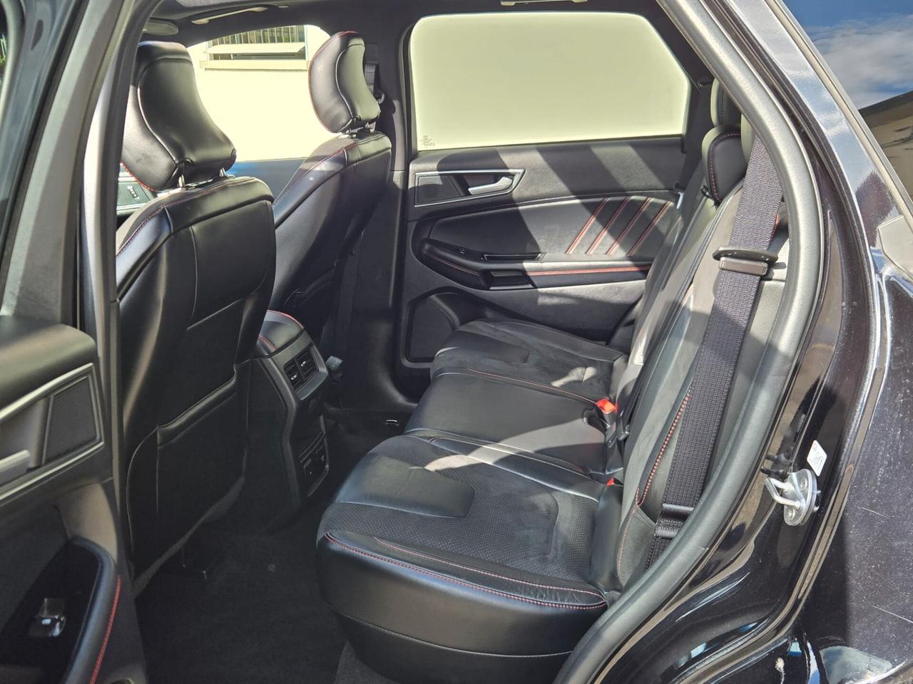 Ford Edge 2.0D ST-LINE 4x4 FULL OPTIONAL GANCIO TRAINO TETTO APRIBILE