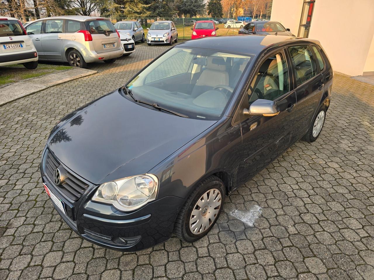 Volkswagen Polo 1.4benz - 5p.