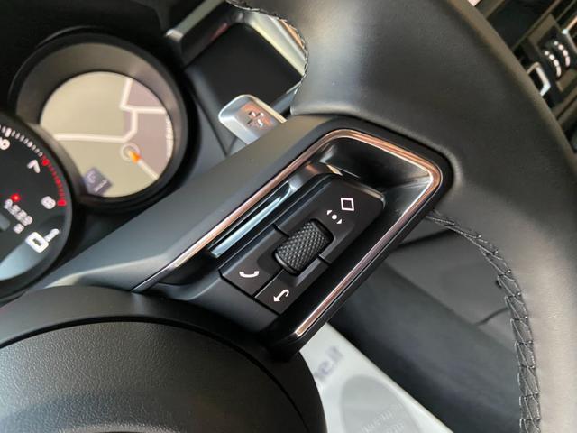 PORSCHE Macan 2.0 TETTO-SOSPENSIONI-CERCHI DA 21''