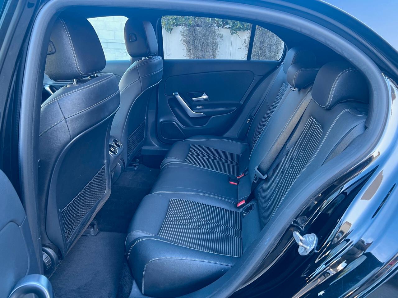 Mercedes-benz A 200 d 150cv SPORT NIGHT edition AUTOM. LED/PELLE PERF.