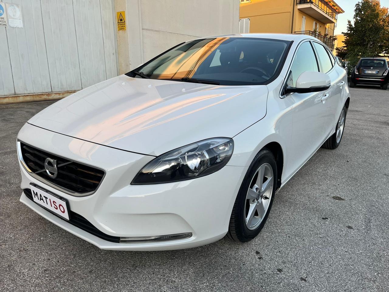 Volvo V40 D2 1.6 Diesel Summum