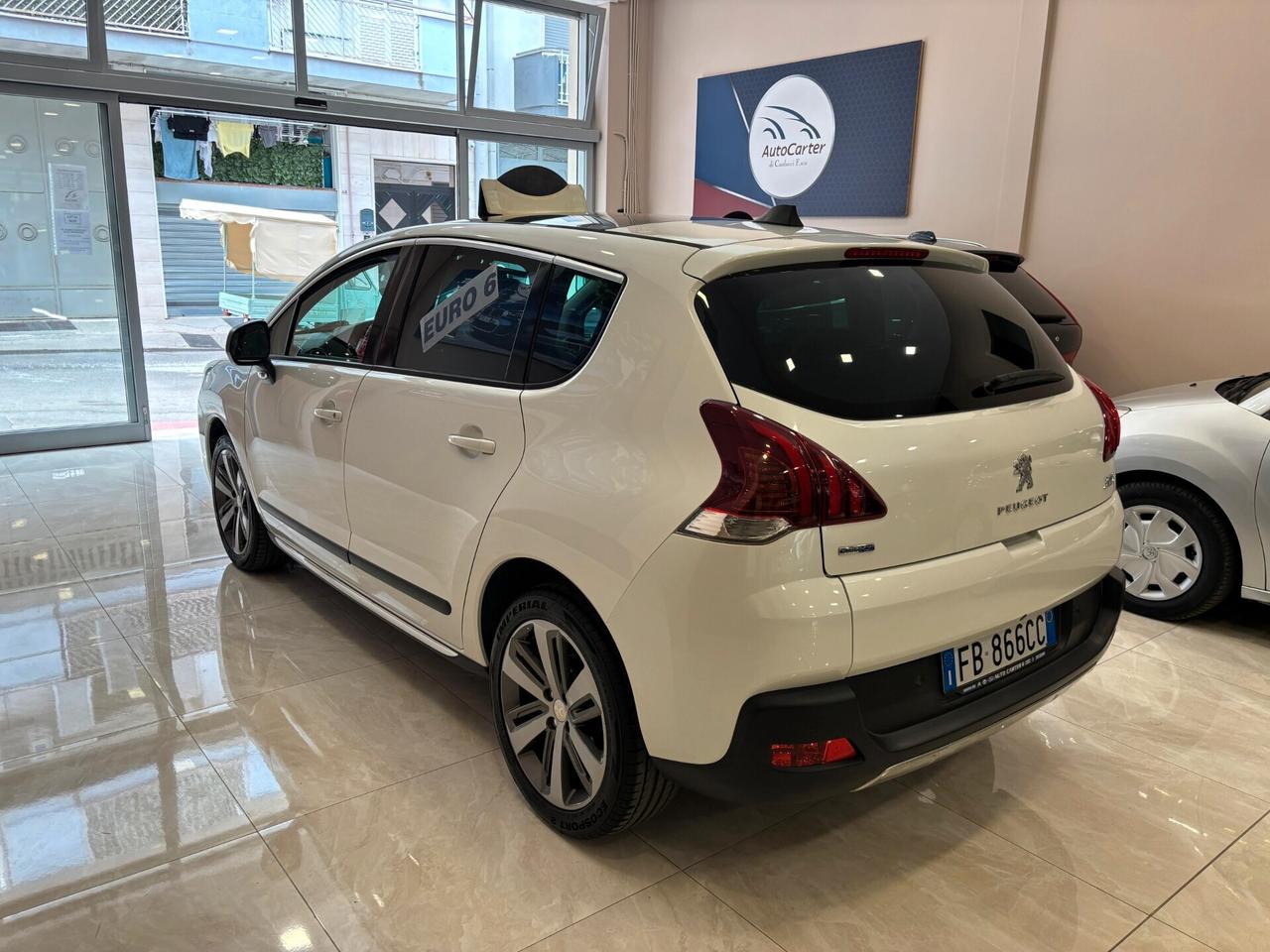 Peugeot 3008 1.6 hdi TETTO**88MILA KM**