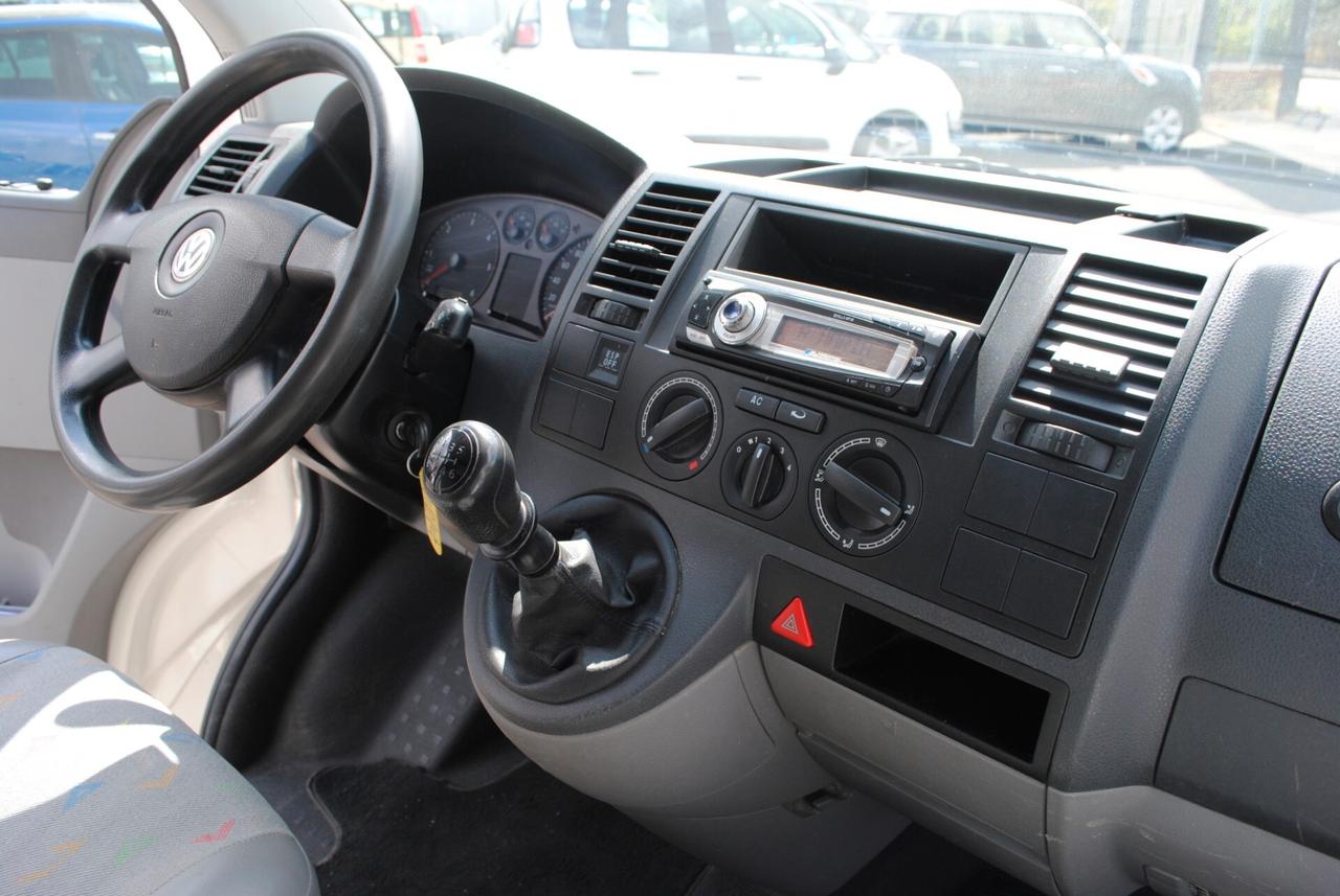 VOLKSWAGEN TRASPORTER 2.5 TDI 131 CV