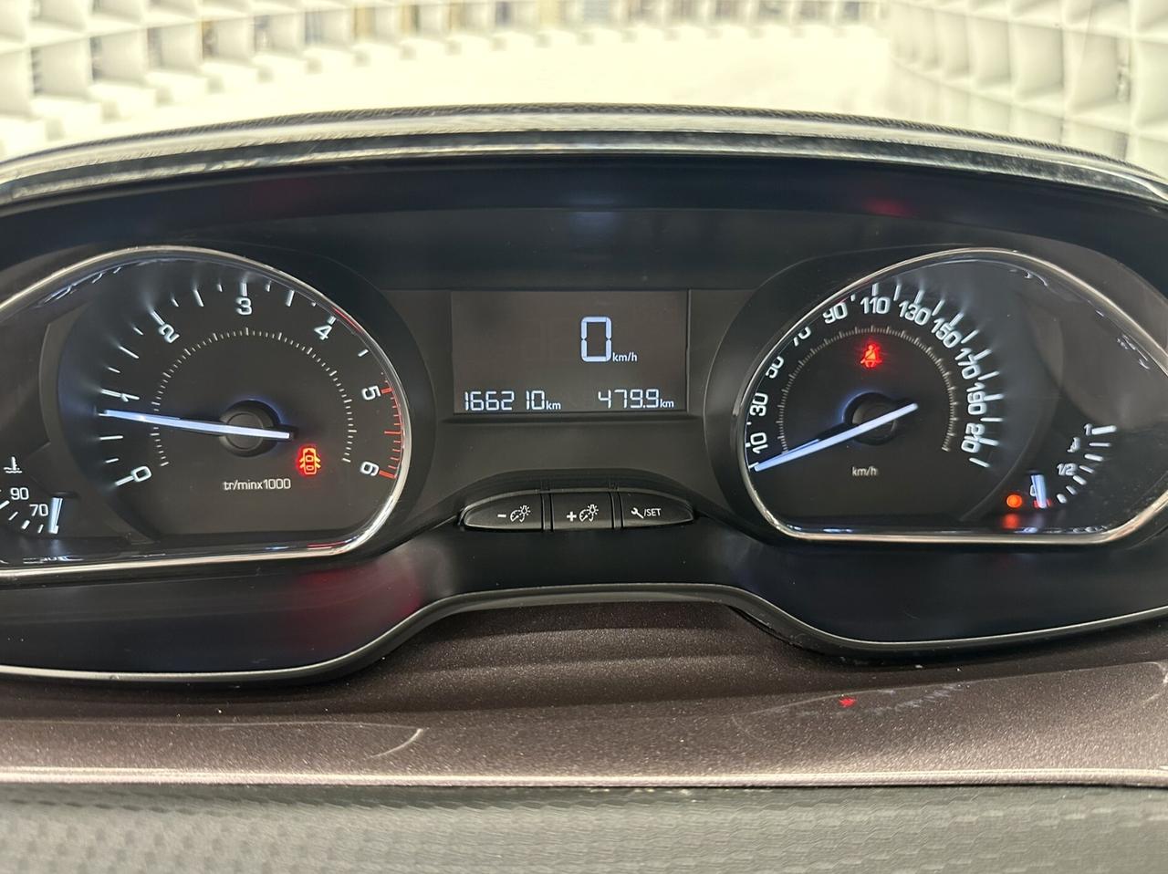 Peugeot 2008 1.4 DIESEL 68cv - NEOPATENTATI-KM CERTIFICATI-