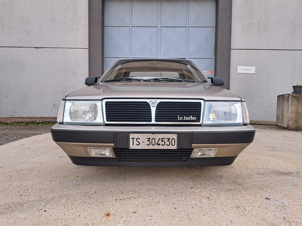 Lancia Thema i.e. turbo prima serie 166 cv