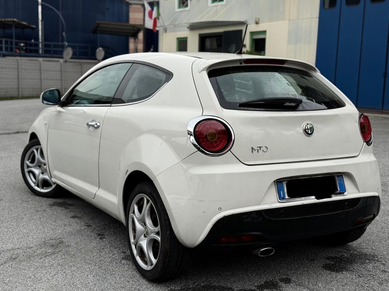 Alfa Romeo MiTo 1.3 JTDm-2 95 CV S&S Distinctive Sport Pack