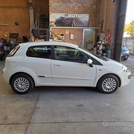 Fiat Punto Evo 1.3 Mjt 95 CV DPF 3 porte S&S Dualogic Dynamic