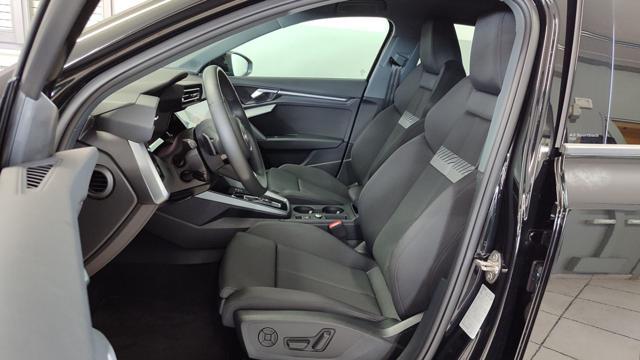 AUDI A3 35TDI S-tronic S-LINE MATRIX *PROMO 2000