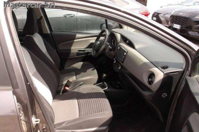 TOYOTA Yaris Yaris III 2017 5p 1.5h Business - FS097BD