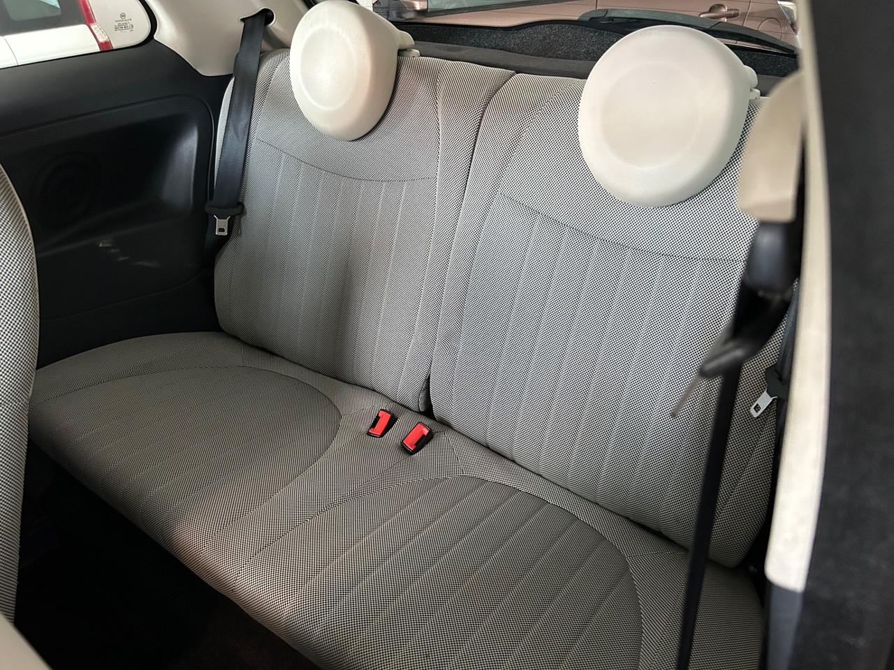 Fiat 500 0.9 TwinAir Turbo LoungePANoRAMA 2011
