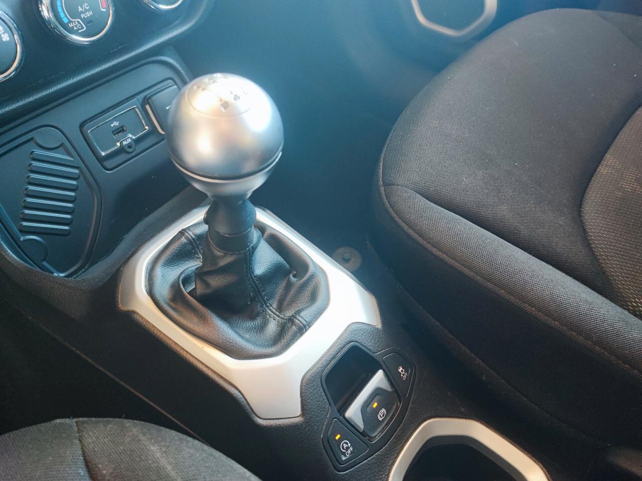 Jeep Renegade 1.6 E-TorQ EVO Longitude