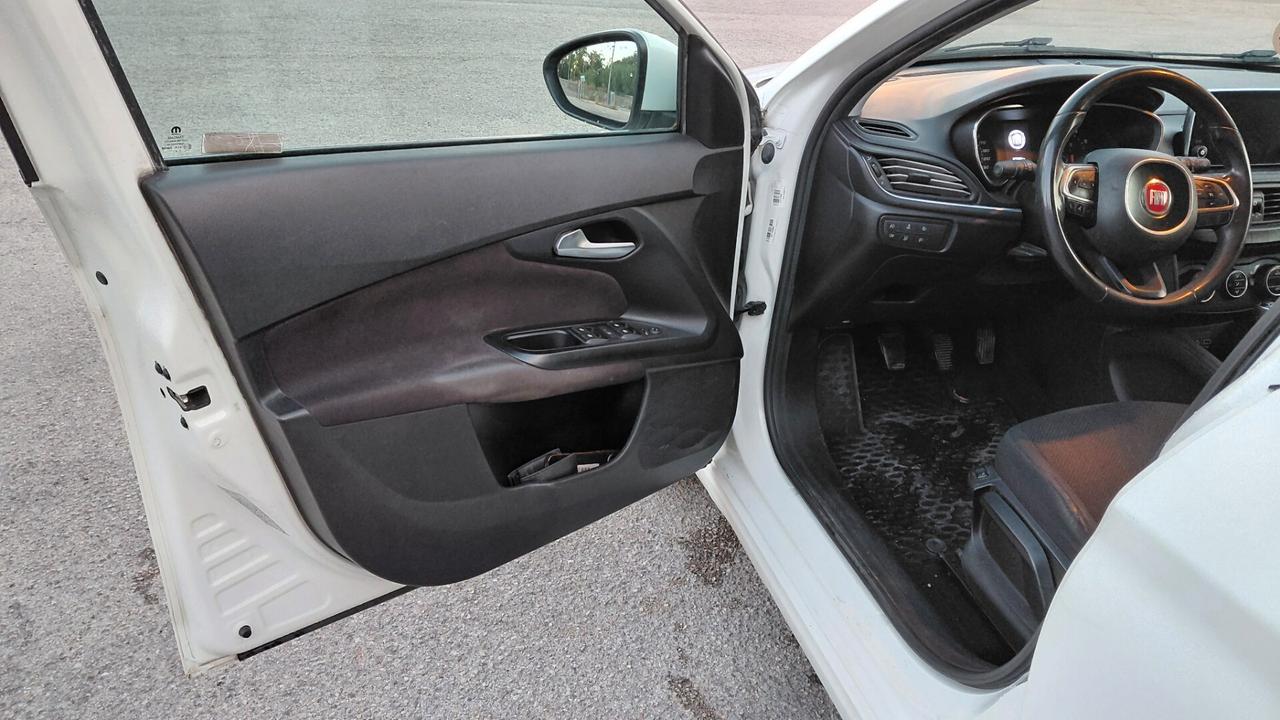 Fiat Tipo 1.4 T-Jet 120CV GPL 5 porte Easy