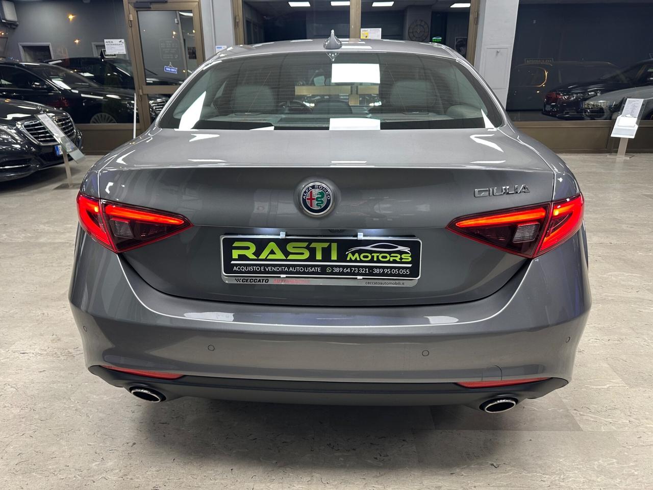 Alfa Romeo Giulia 2.2 Turbodiesel 180 CV AT8 Business Sport Launch Ed.