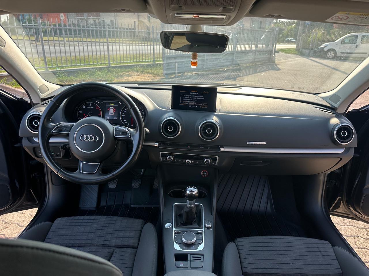 Audi A3 1.6 TDI QUATTRO S LINE