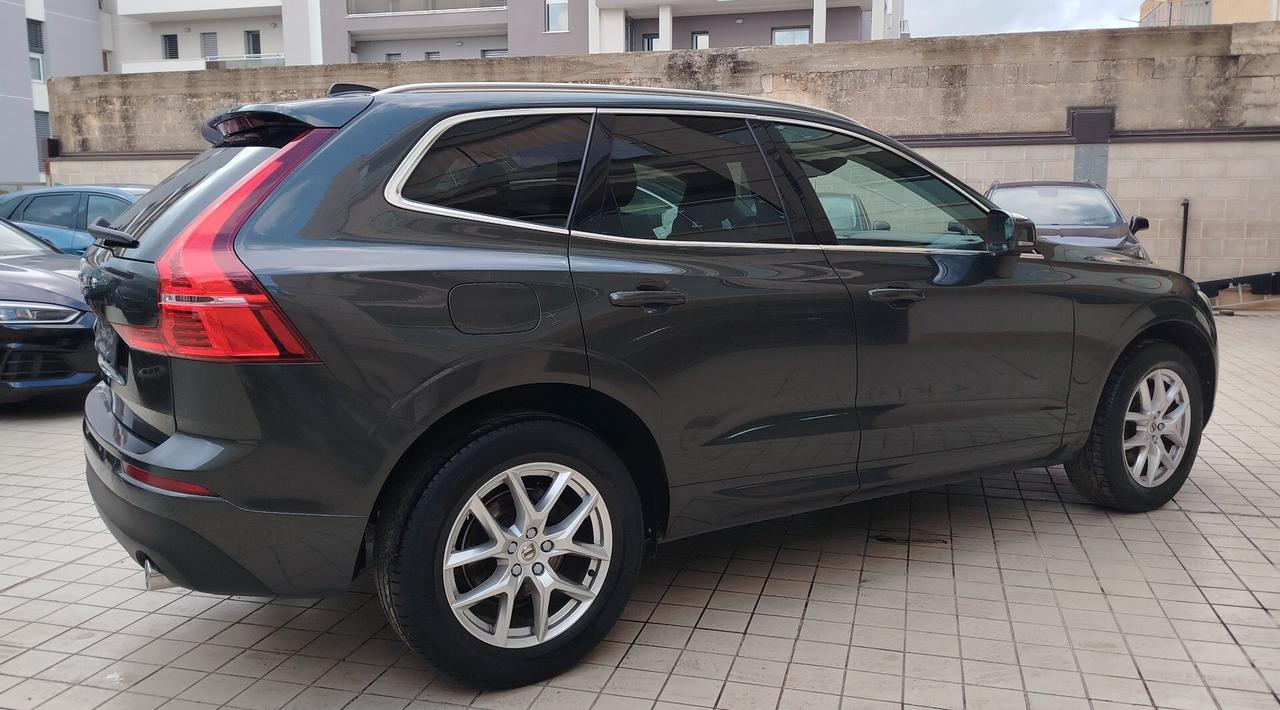 Volvo XC 60 XC60 D4 AWD Momentum Geartronic