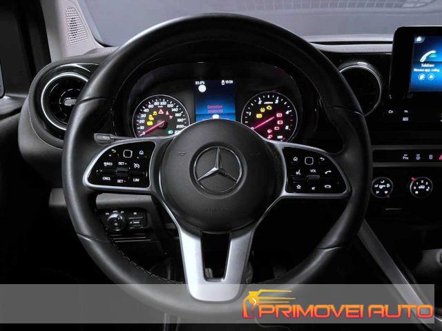 MERCEDES-BENZ T 160 d Premium