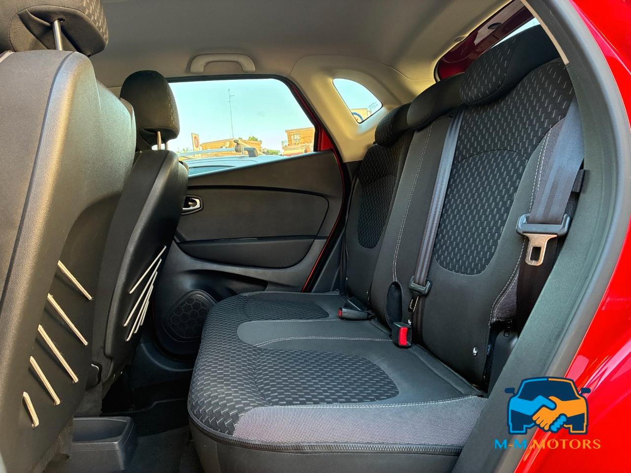 Renault Captur 1.5 dci Intens 90 cv edc