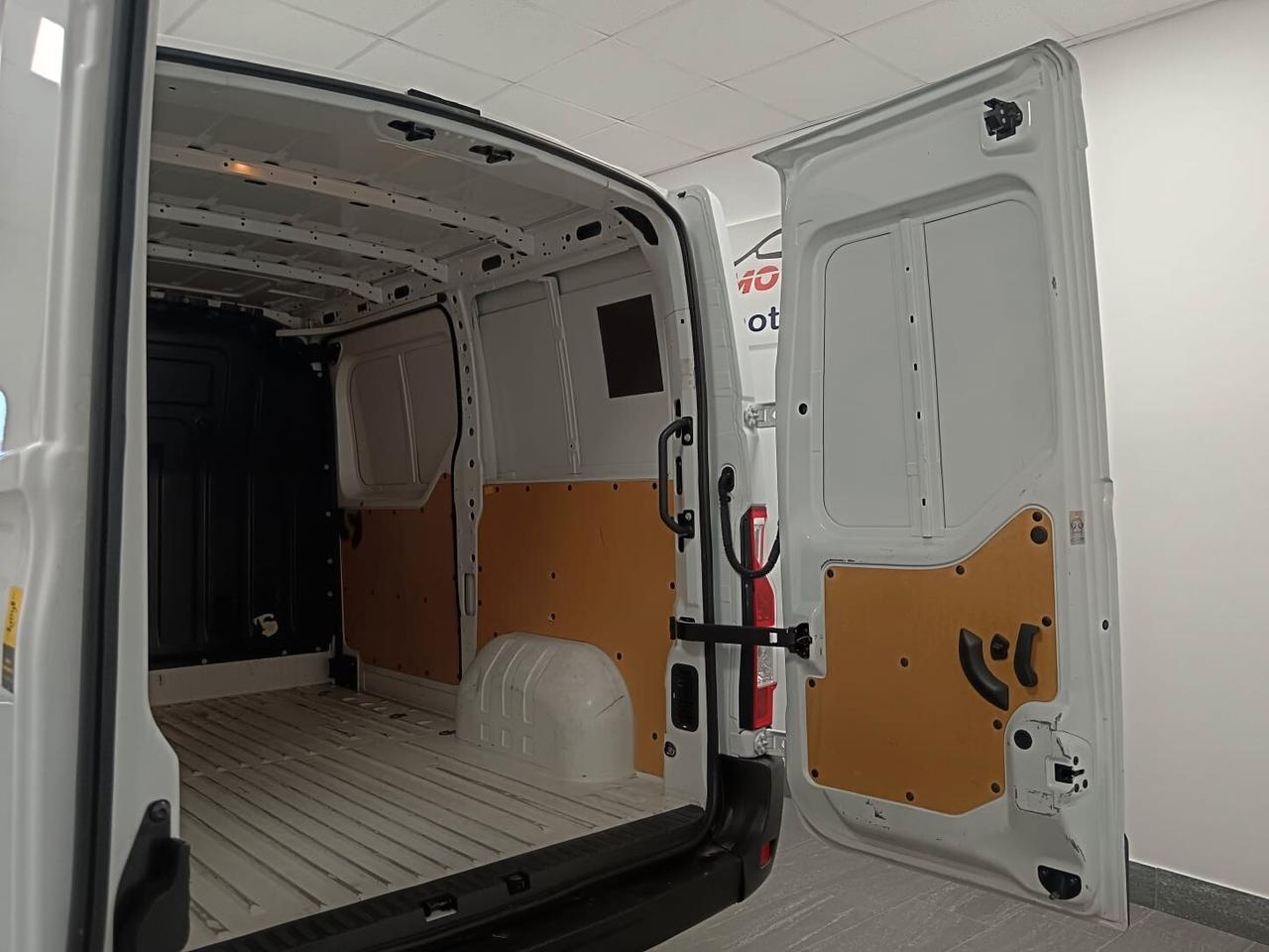 RENAULT MASTER 2.3 SOLO 48000KM