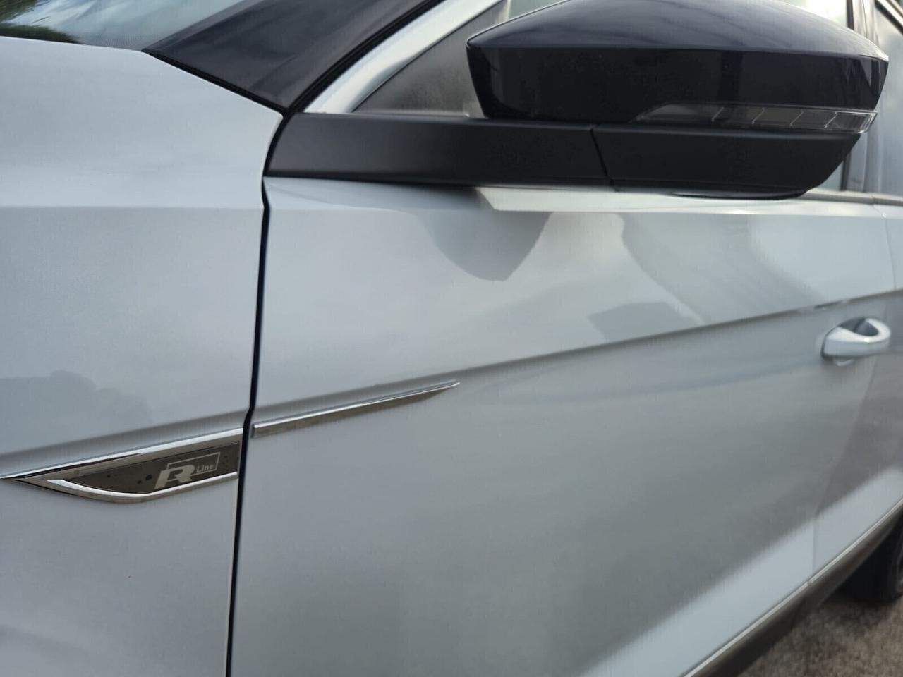 VOLKSWAGEN T-ROC 1.5 BENZINA 150 CV DSG ALLESTIMENTO R-LINE -2021