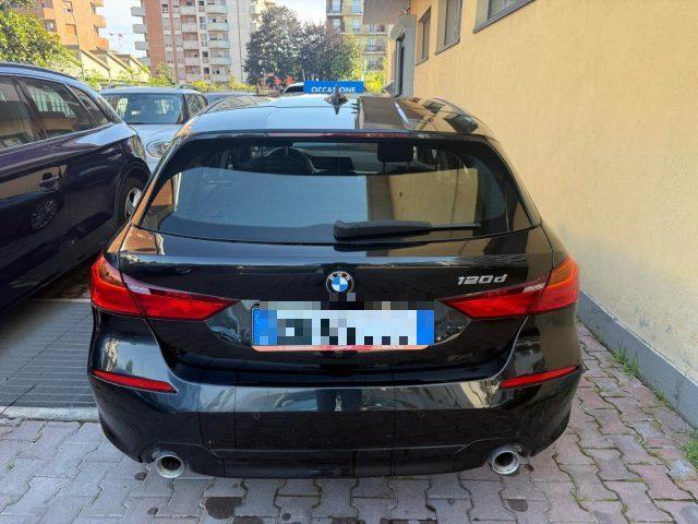 BMW 120 d 5p. Business Advantage