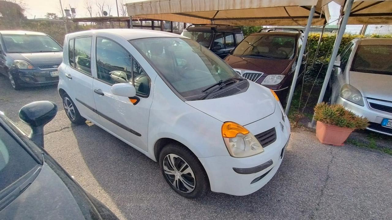 Renault Modus 1.2 5 Porte