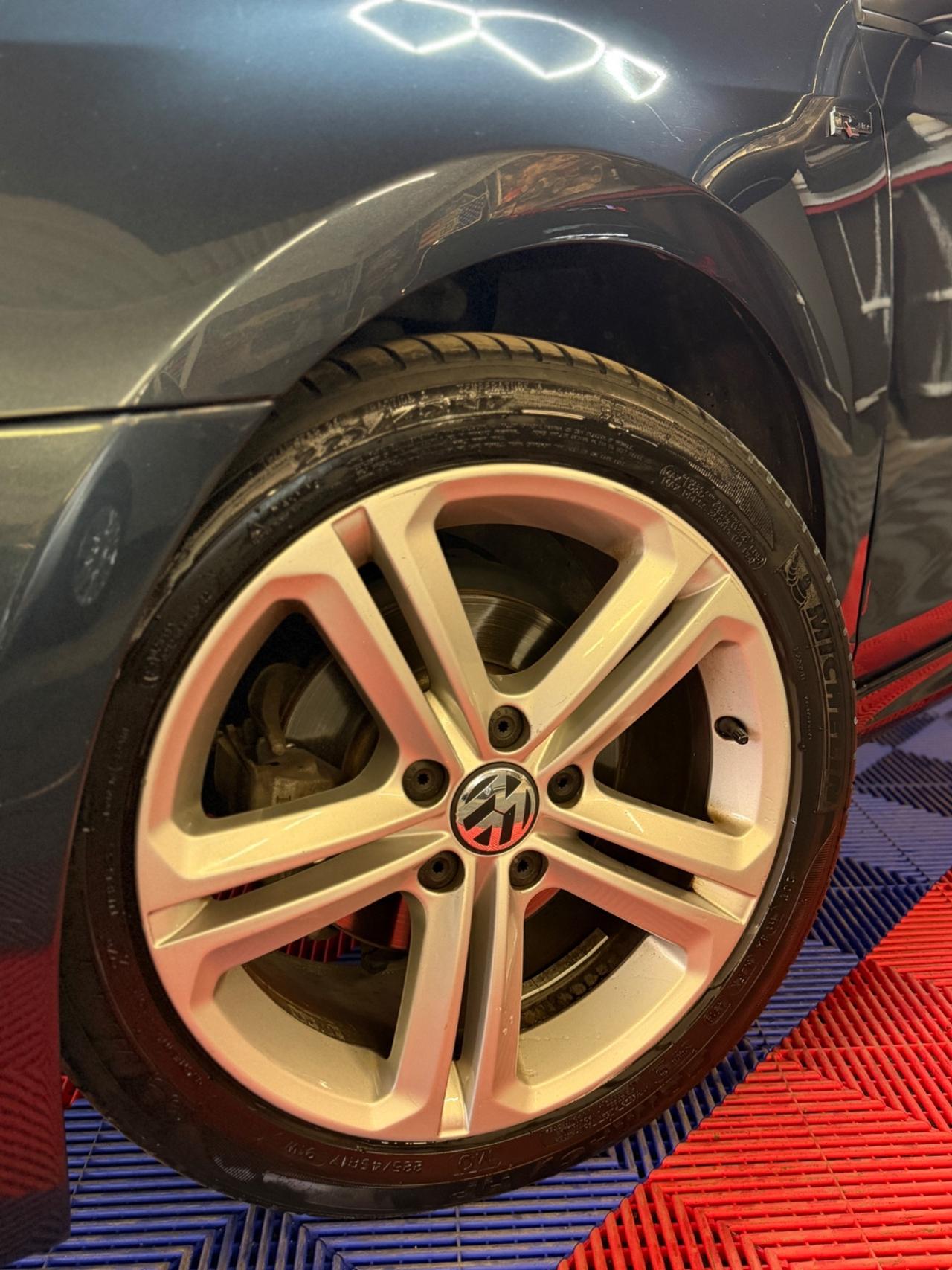 Volkswagen Golf 1.6 TDI DPF DSG 5p. Highline