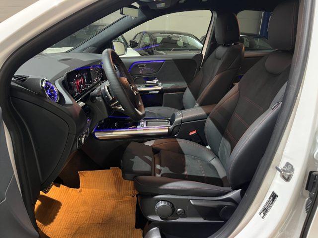 MERCEDES-BENZ GLA 200 d Autom. AMG Premium Plus LED MULTICOL/TELEC PARK