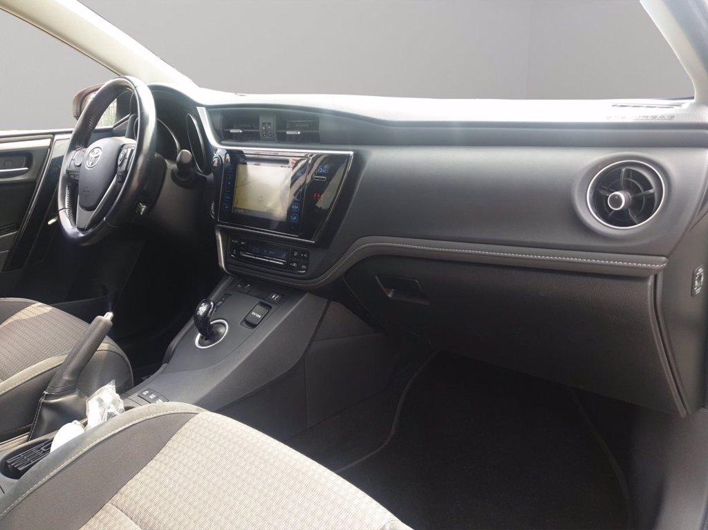 TOYOTA Auris touring sports 1.8h black edition cvt del 2017