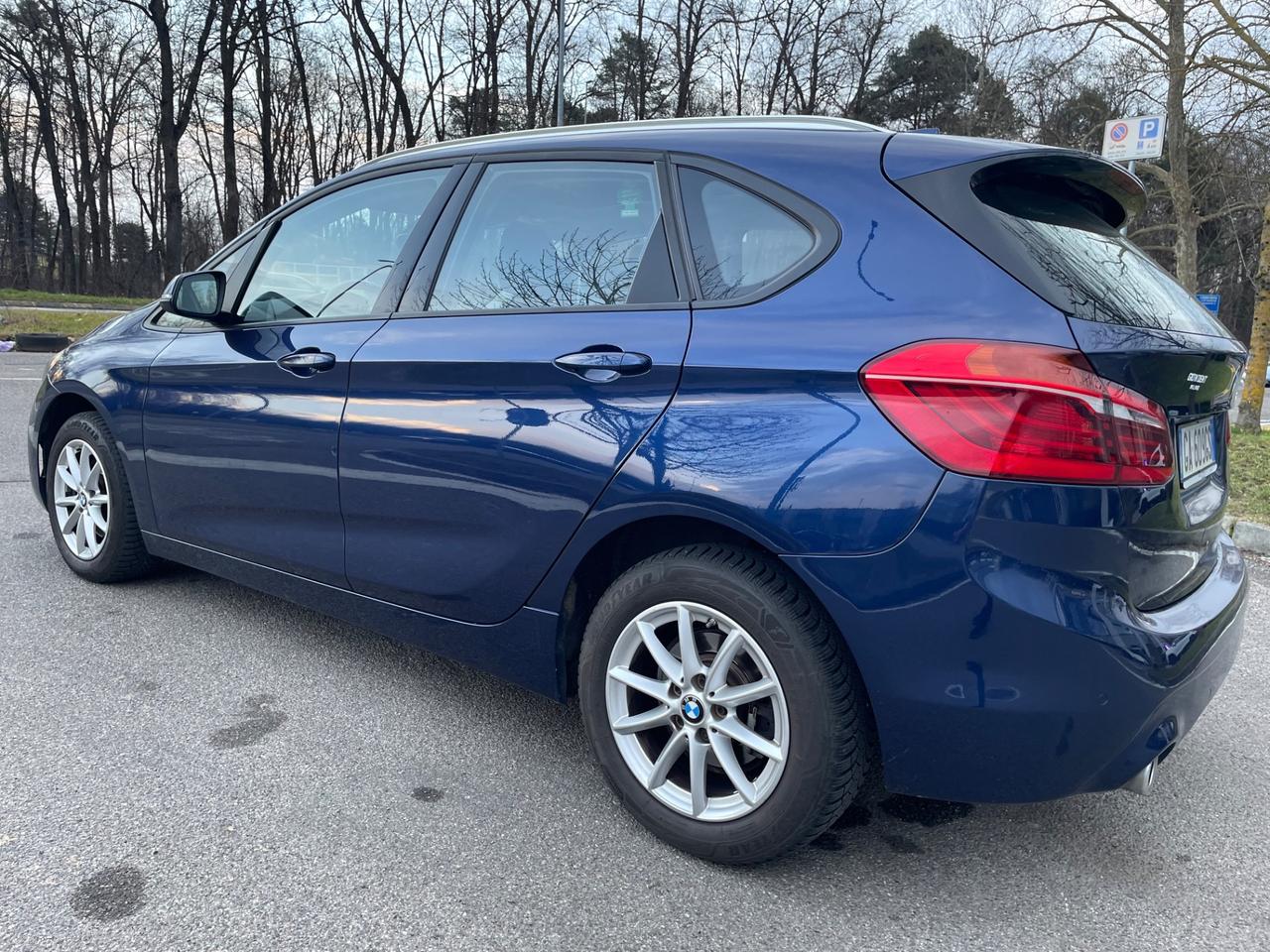 Bmw 216 218d Active Tourer*Neopatentati*Tetto*Navi*
