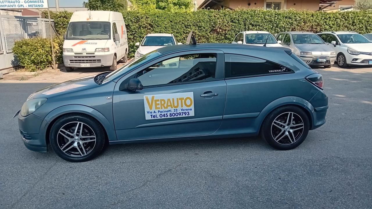 Opel Astra GTC 1.6 16V Twinport 3 porte Enjoy