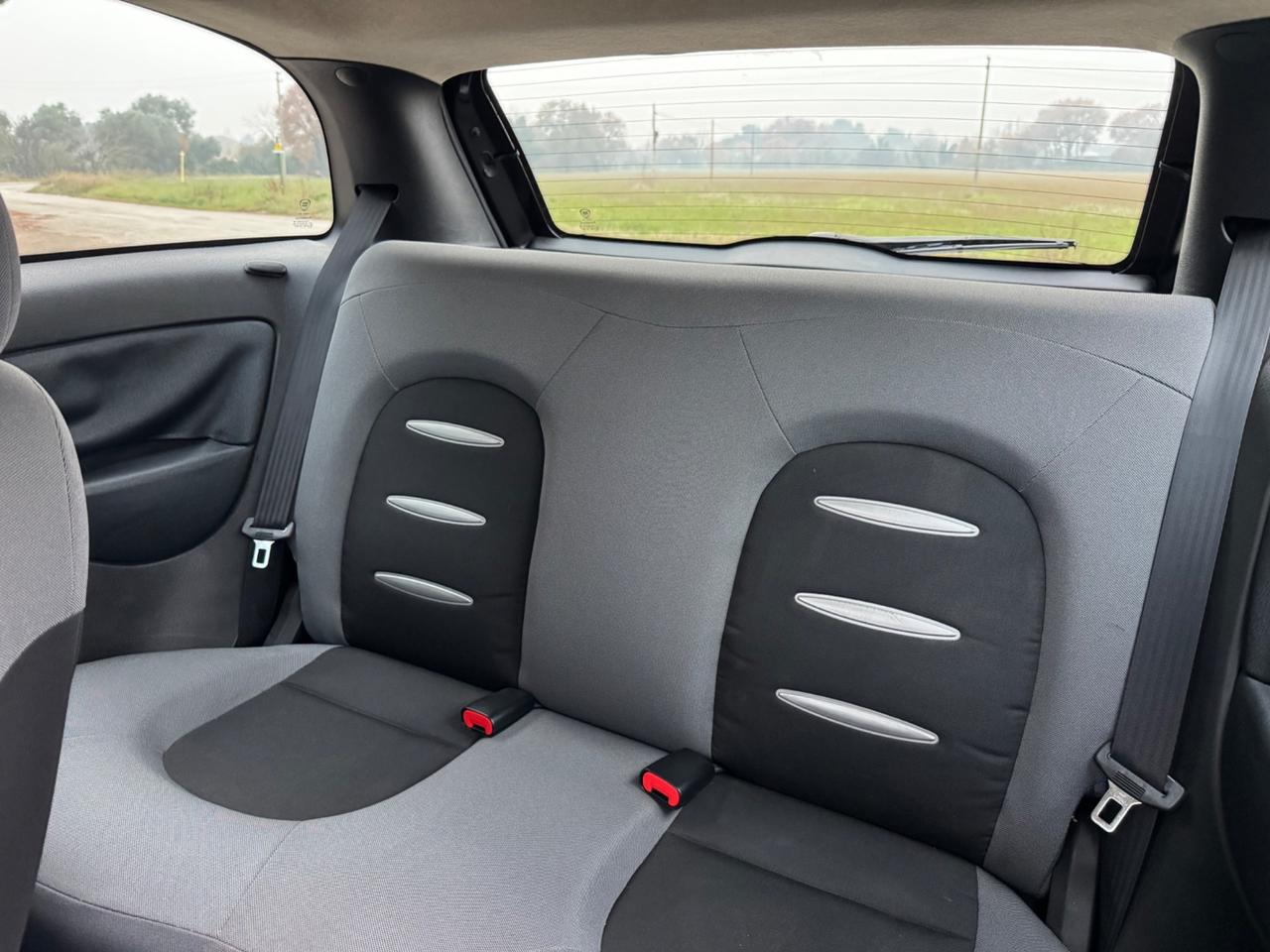 Lancia Ypsilon 1.2 Argento