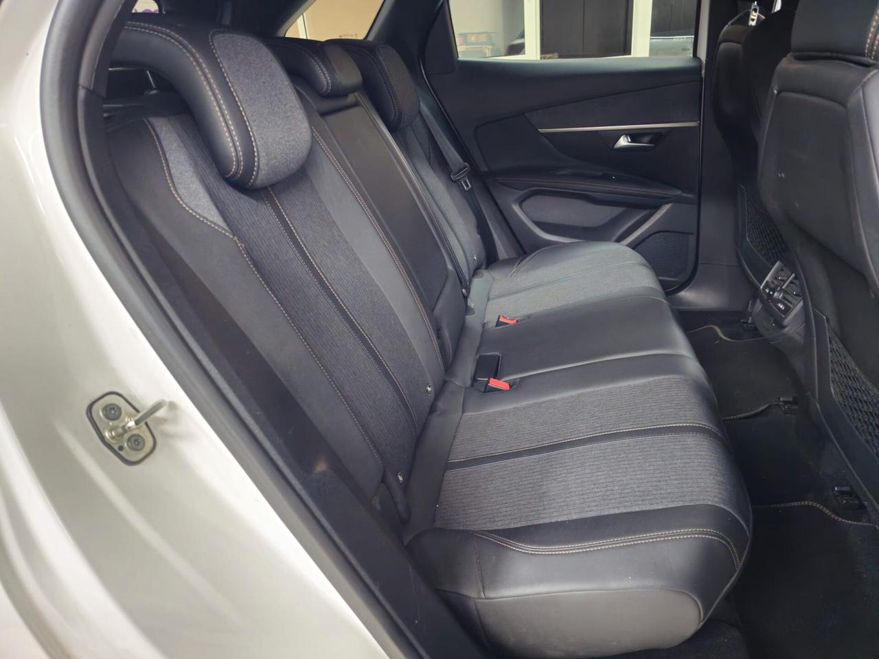 PEUGEOT 3008 BLUEHDI 130cv S&S EAT8 GT LINE
