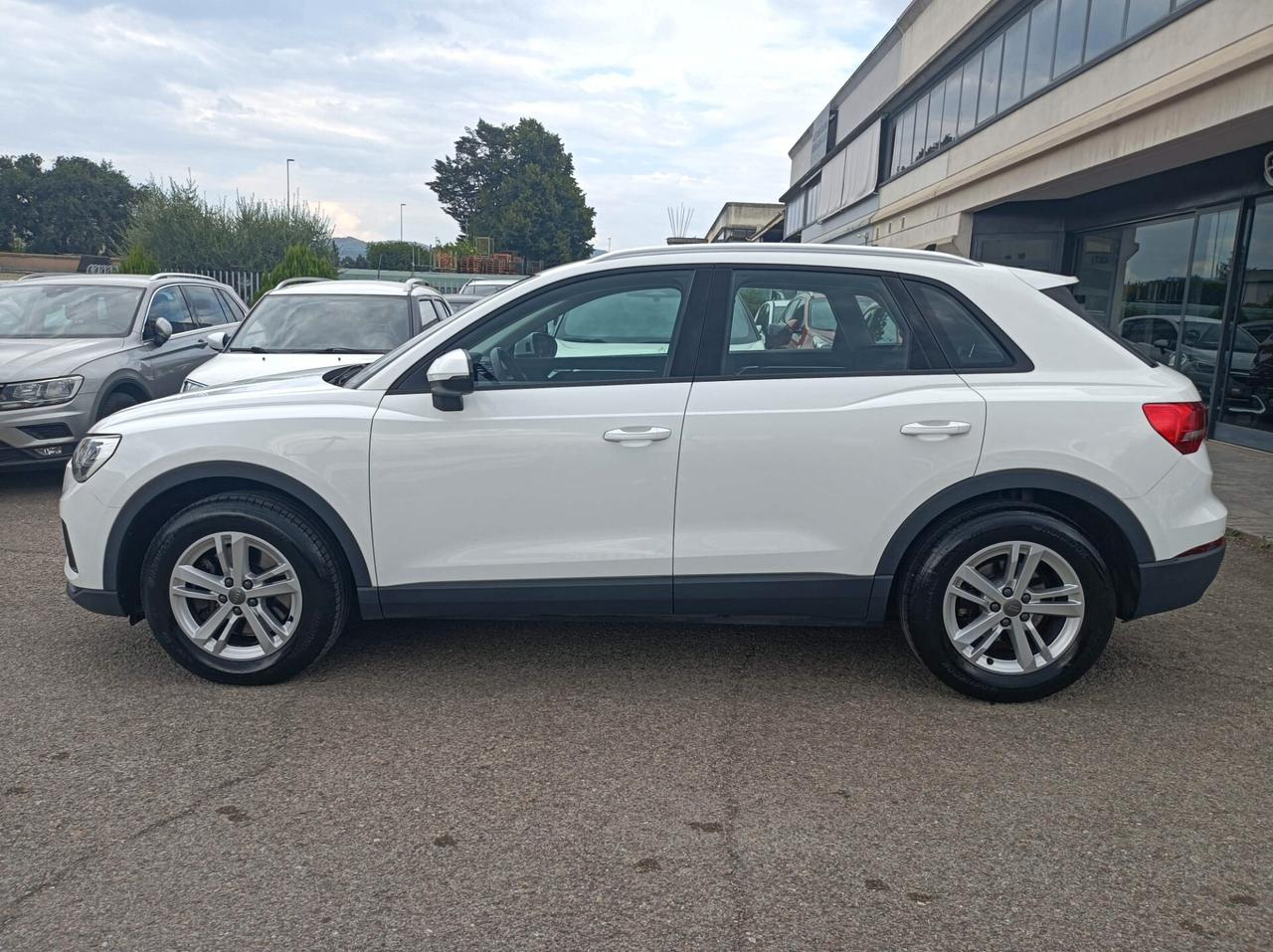 Audi Q3 40 TDI quattro S tronic Business Advanced