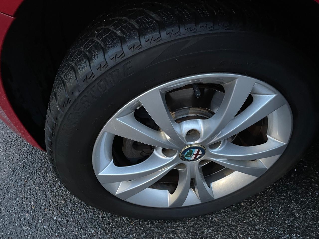 Alfa Romeo Giulietta 1.4 Turbo 120 CV Distinctive*neo patentati *