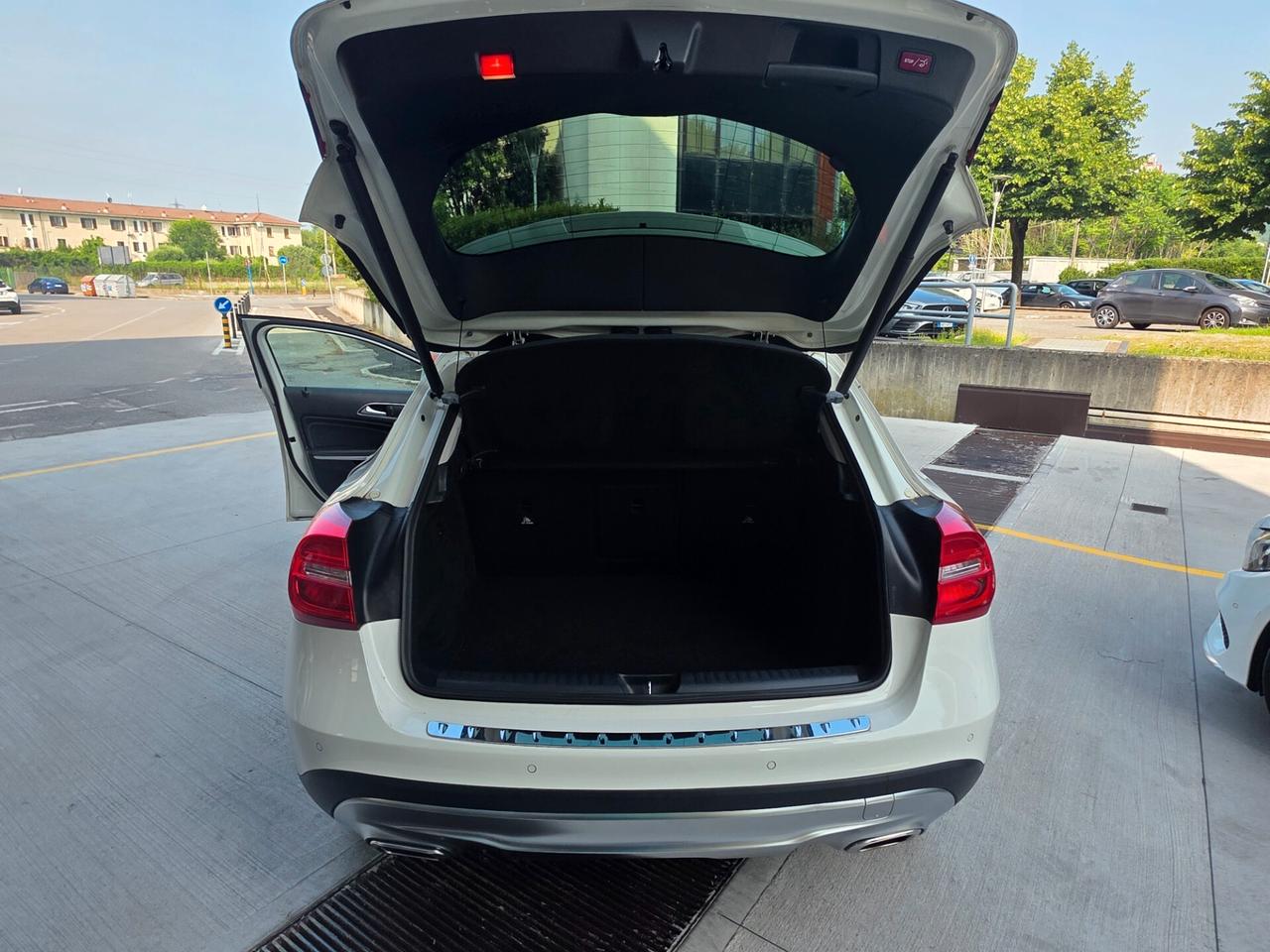 Mercedes-benz GLA 220 d Automatic 4Matic Enduro Activity
