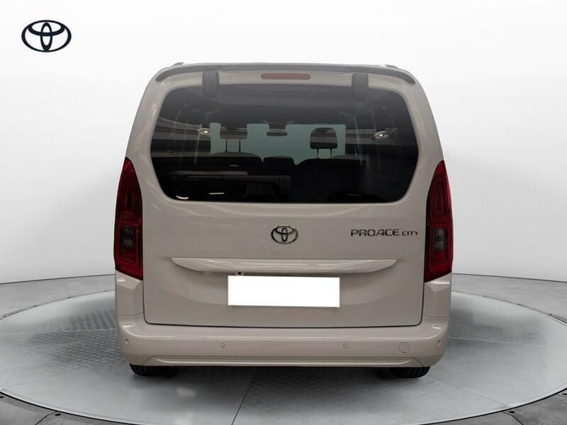 Toyota Proace City Verso 1.5D 130CV M/T L2 Executive