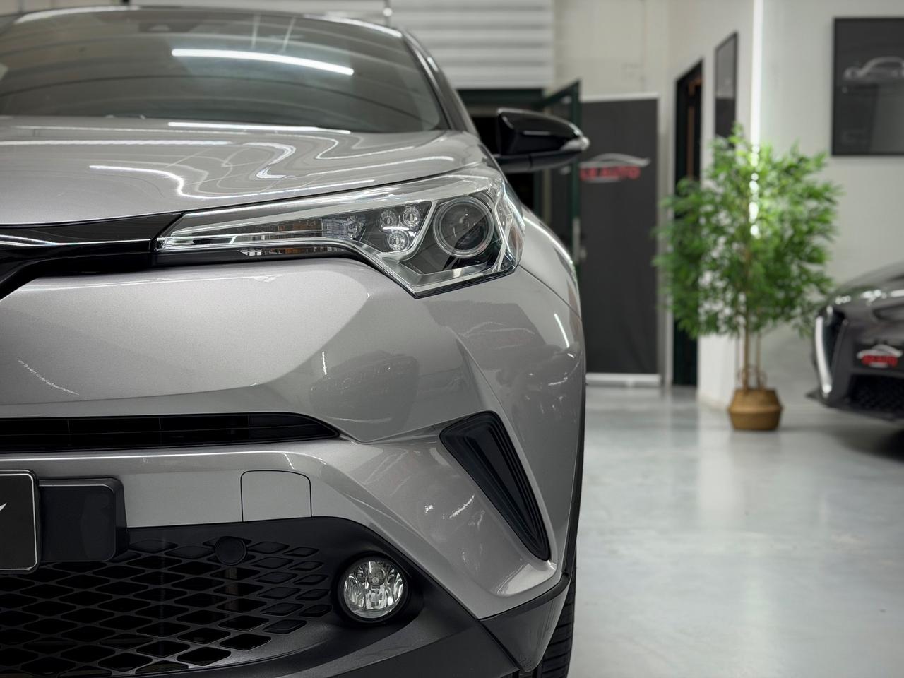 Toyota C-HR 1.8 Hybrid E-CVT Style