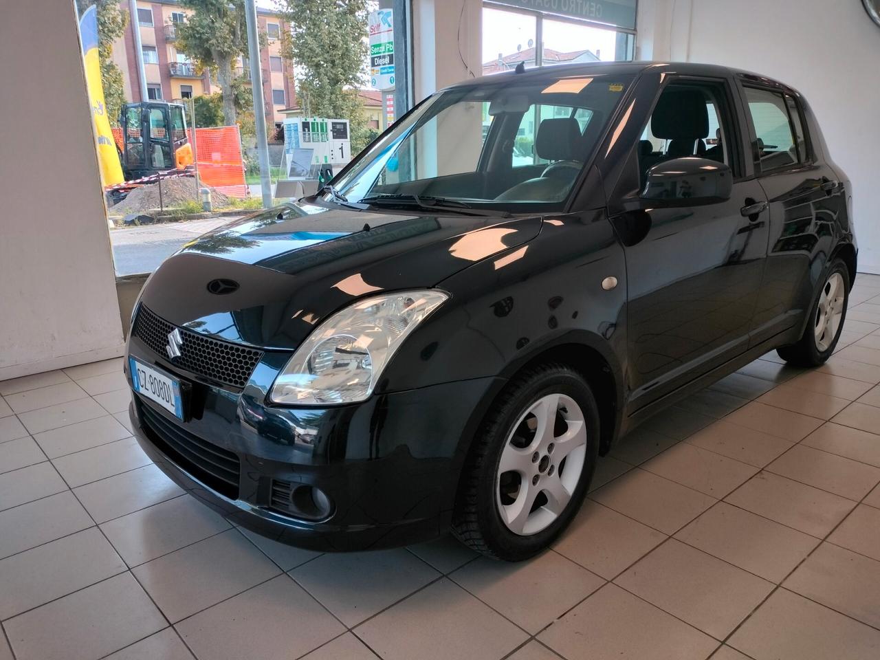 Suzuki Swift 1.3 DDiS 5p. GL