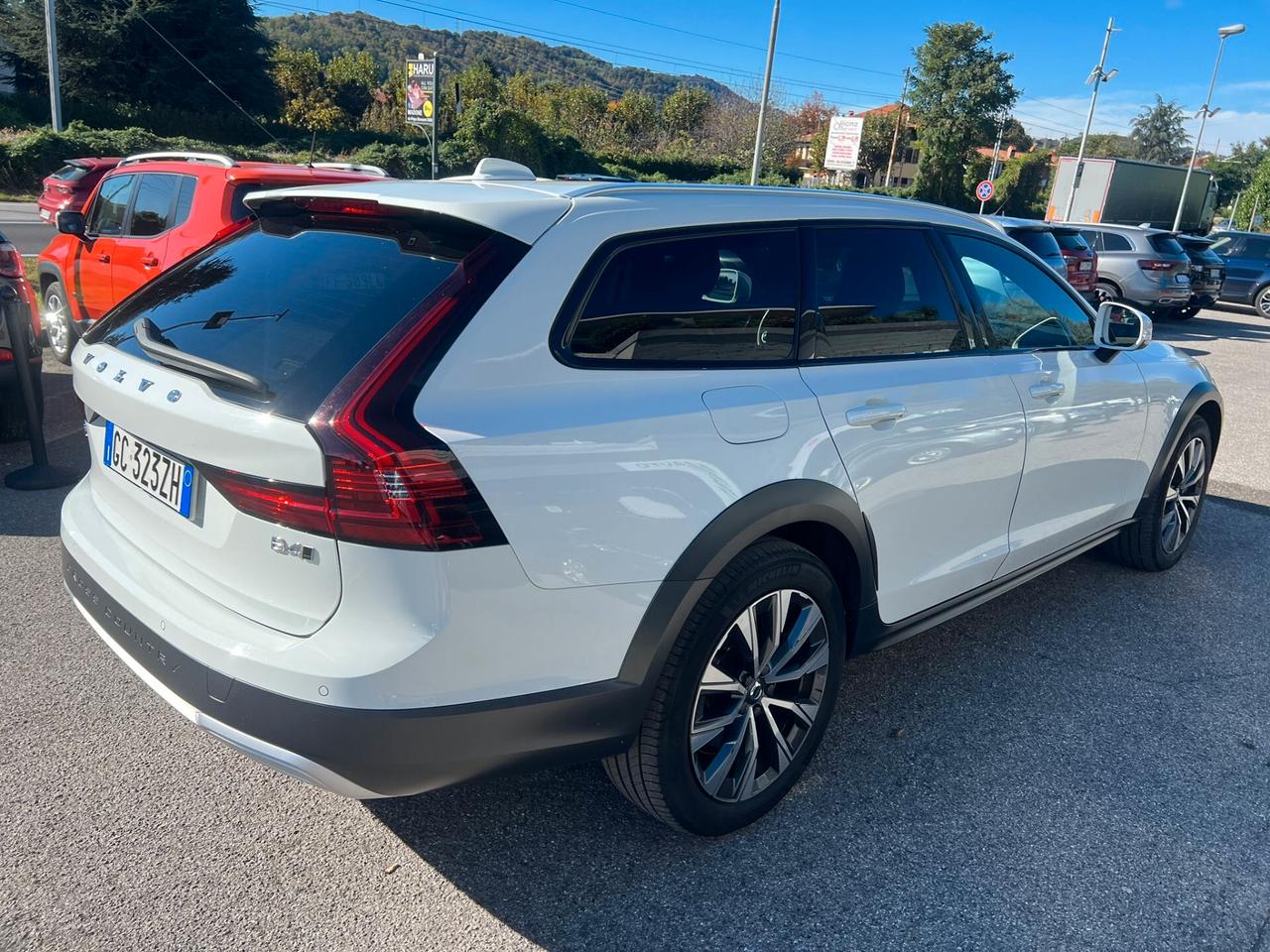 Volvo V90 Cross Country B4 (d) AWD Geatronic Business Pro Line
