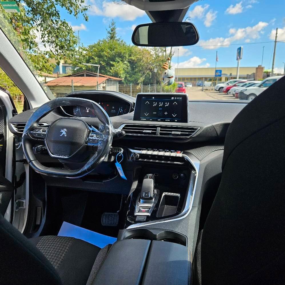 Peugeot 3008 HDi 130cv EAT8 2020 NAV+RETROCAMERA