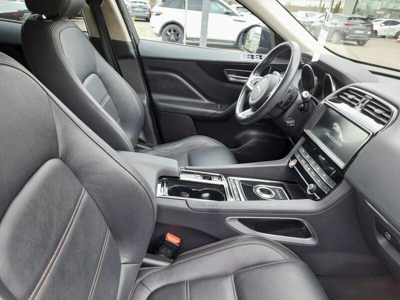 Jaguar F-Pace F-Pace 2.0 D 180 CV AWD aut. Pure