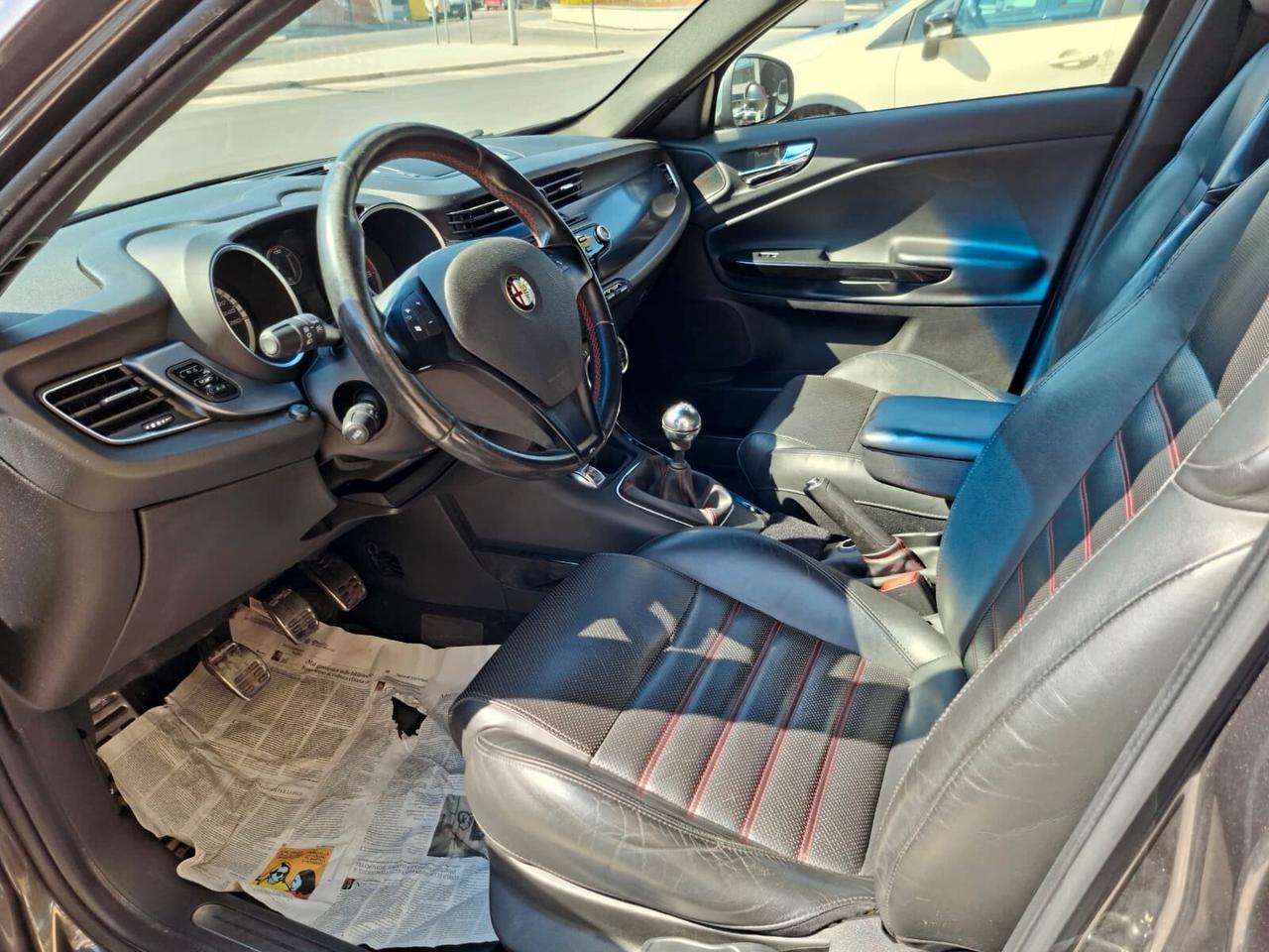 Alfa Romeo Giulietta 2.0 JTDm-2 140cv Distinctive 2013
