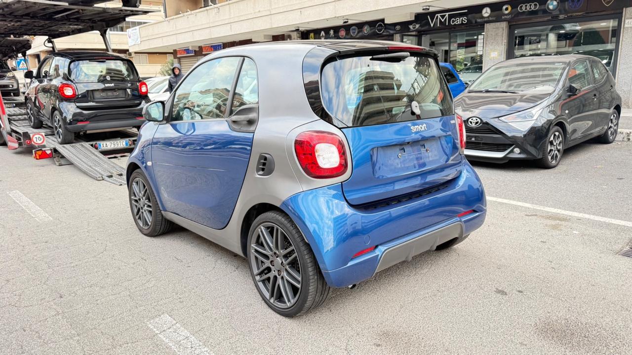 Smart ForTwo 90 0.9 Turbo twinamic Prime PACK BRABUS LED NAVI PELLE PDC KAMERA PANORAMA