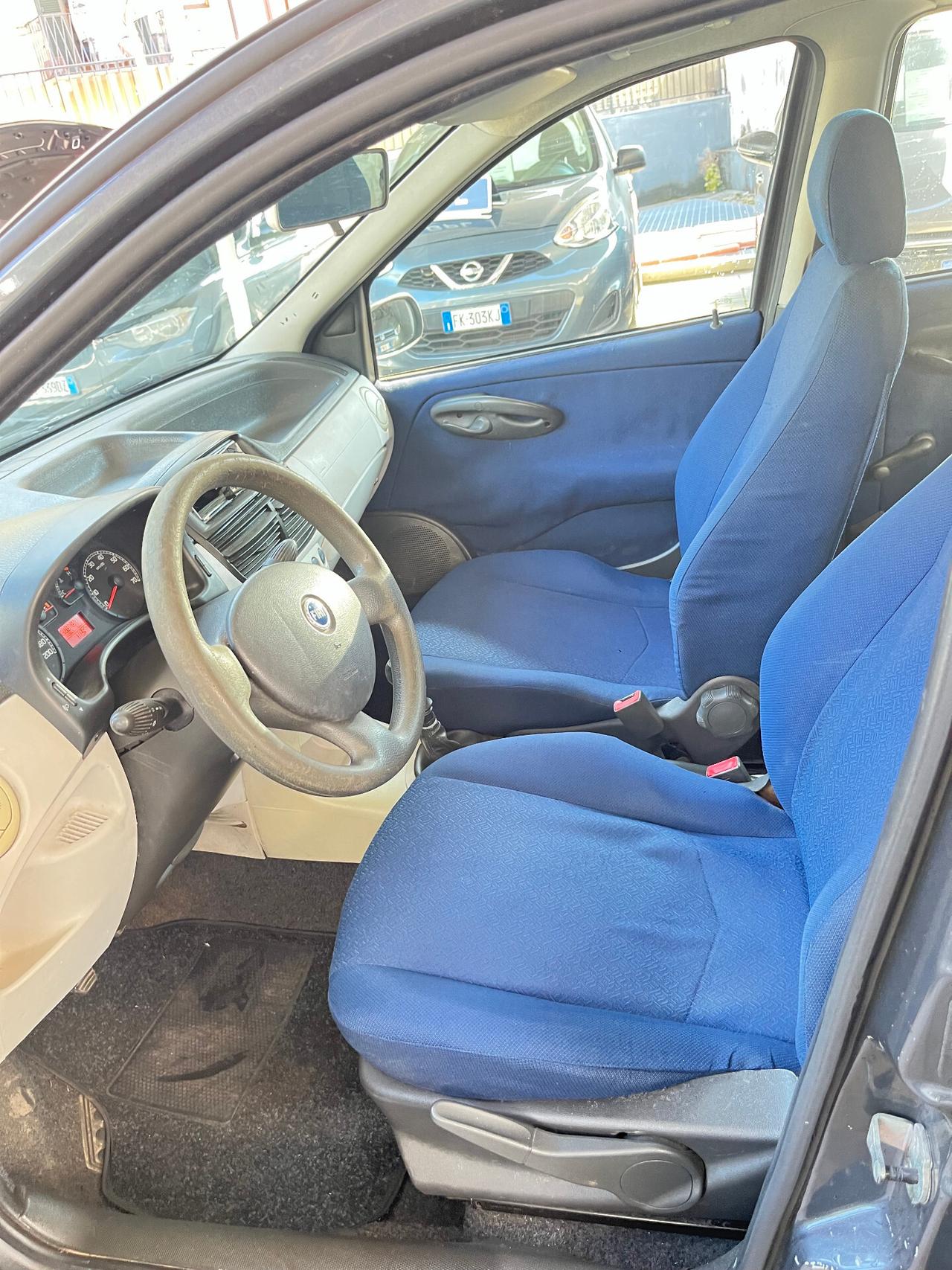 Fiat Punto 1.2 5 porte bConnect - Anche Per Neopatentati