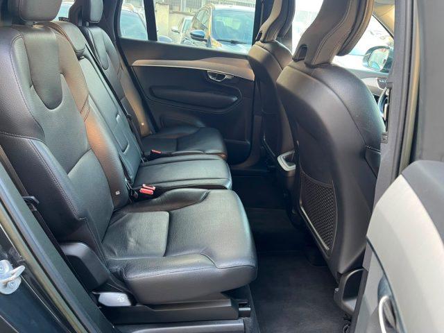 VOLVO XC90 B5 (d) AWD automatico 7 posti Momentum Pro