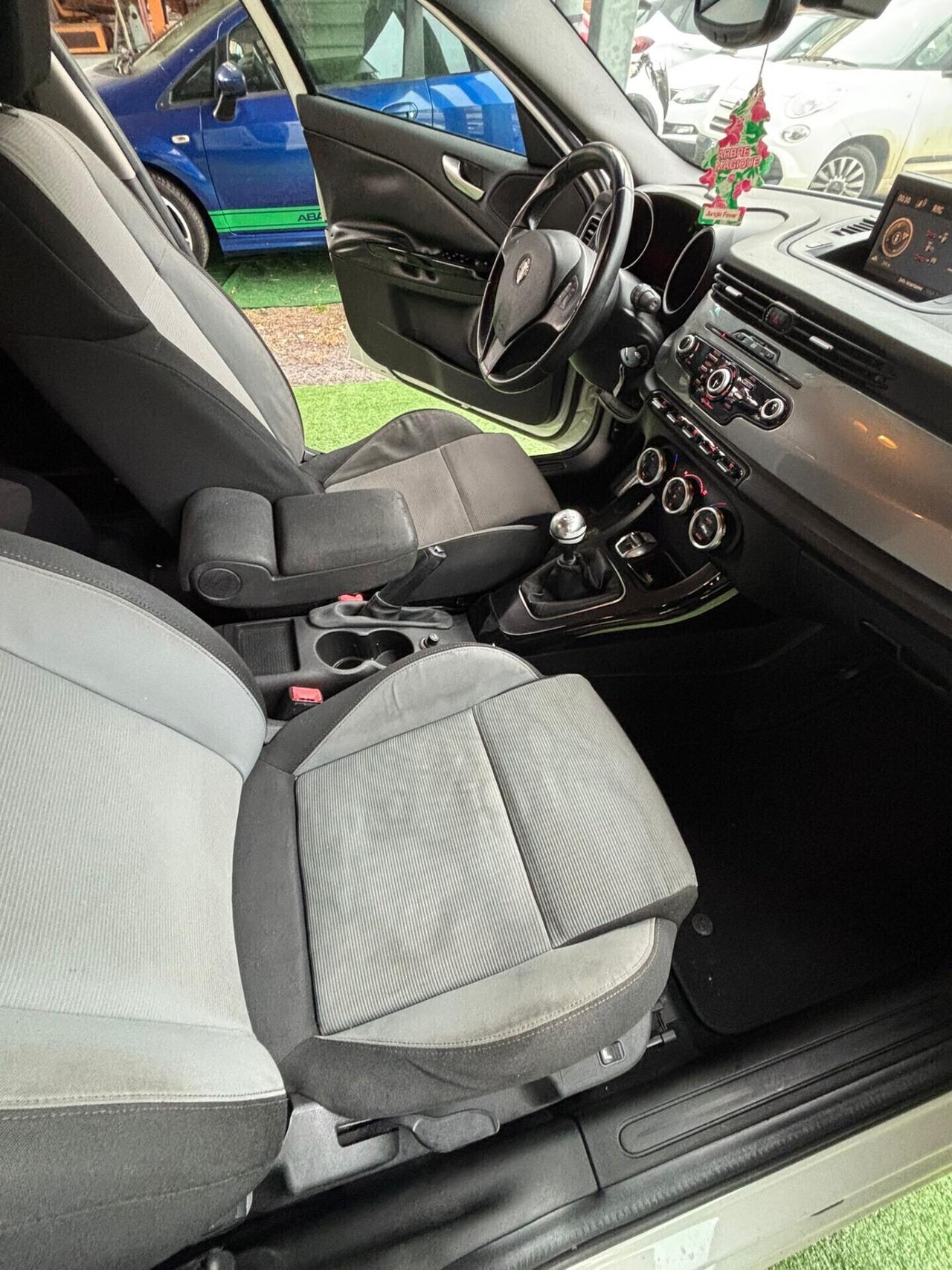 Alfa Romeo Giulietta 1.4 Turbo MultiAir Distinctive