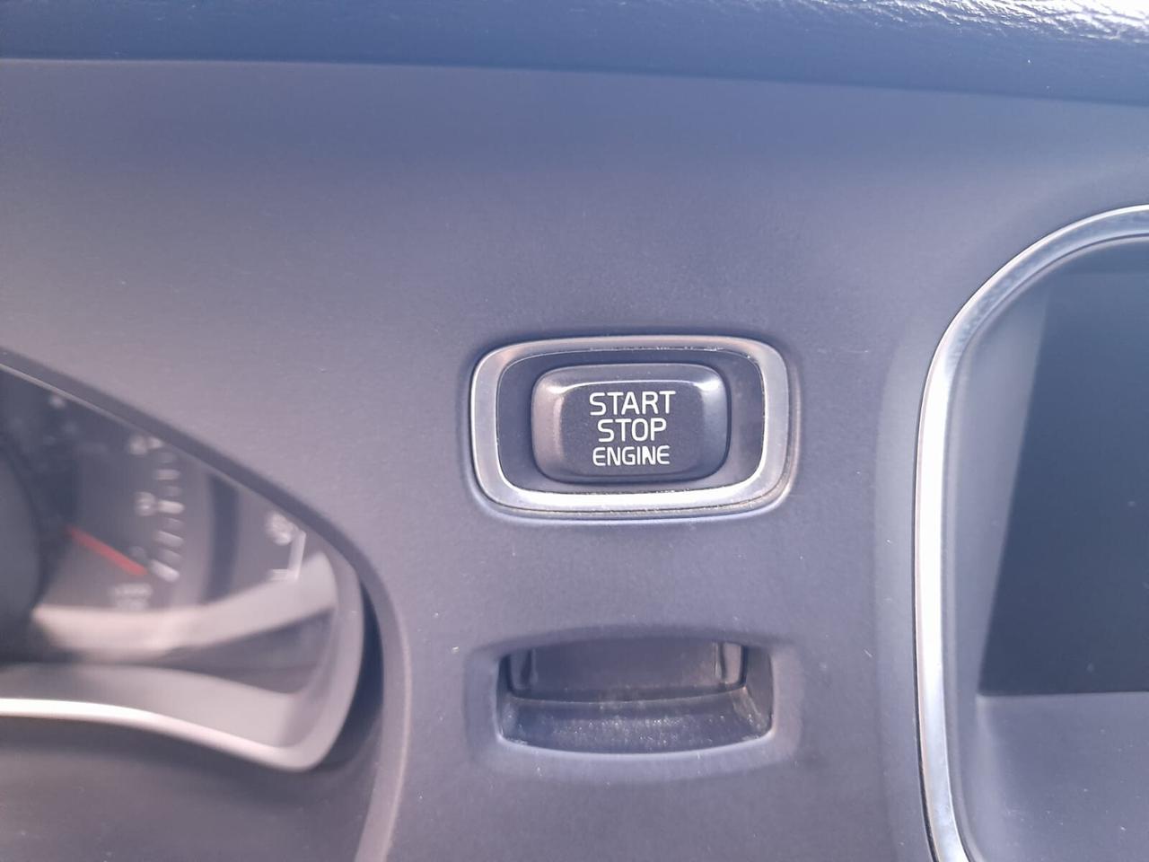 Volvo V40 Cross Country D2 Kinetic