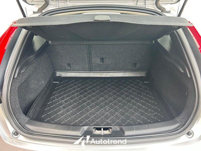 Volvo V40 D2 120 CV Automatica NAVI LED Business Plus